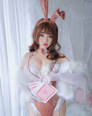 少妇无码av无码区线_720免费电视剧