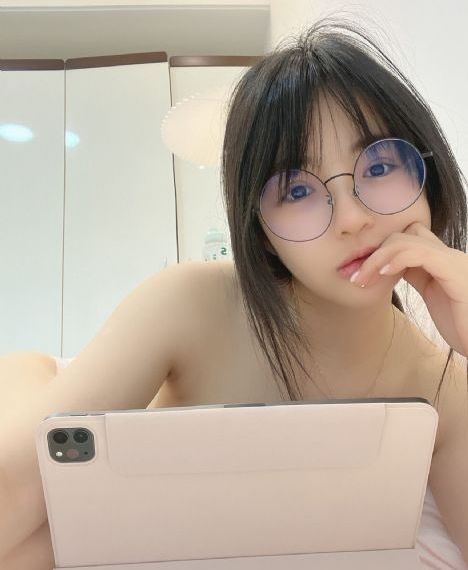 极品精品国产超清自在线观看_超清电影完整版